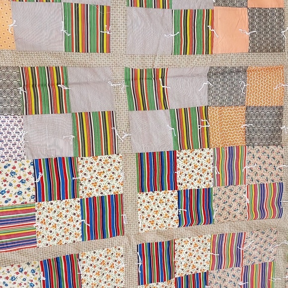 Handmade Vintage Grandma Made Small Baby Soft Quilt Vintage Material - Picture 7 of 13